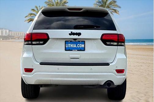 2021 Jeep Grand Cherokee Laredo
