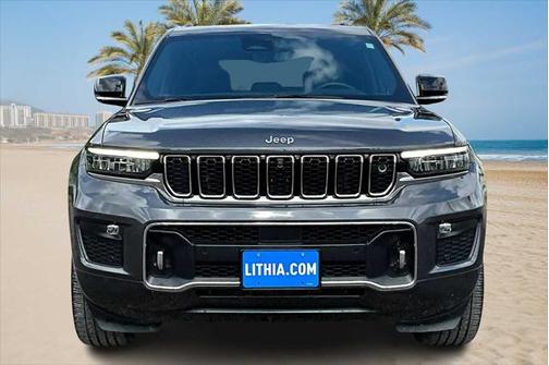 2022 Jeep Grand Cherokee Overland