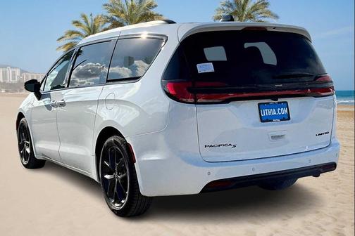 2026 Chrysler Pacifica Limited