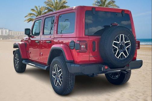 2025 Jeep Wrangler 4-Door Sahara 4x4