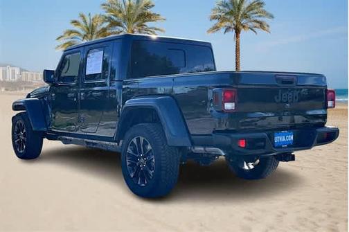 2025 Jeep Gladiator Nighthawk