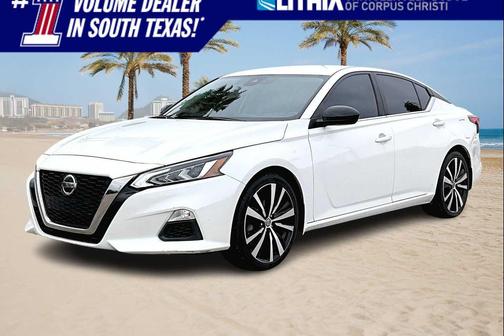 2022 Nissan Altima SR FWD