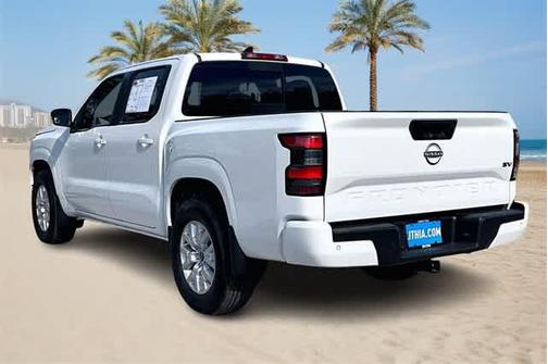 2024 Nissan Frontier SV