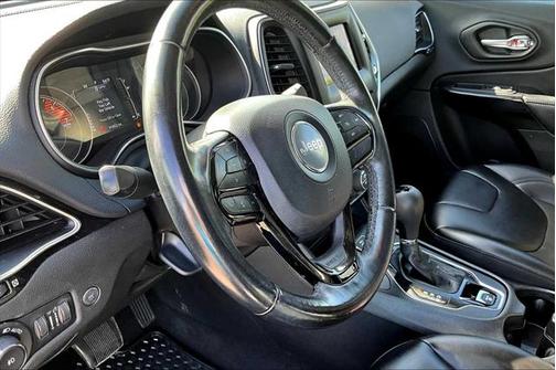 2020 Jeep Cherokee Altitude