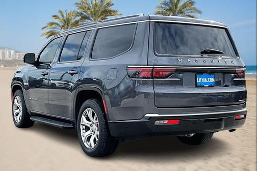 2022 Jeep Wagoneer Series II 4x2