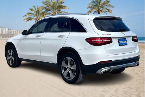 2017 Mercedes-Benz GLC 300 Base