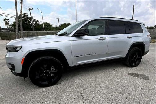 2023 Jeep Grand Cherokee L Altitude