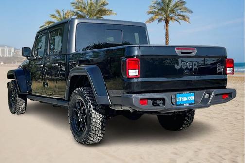 2023 Jeep Gladiator Sport