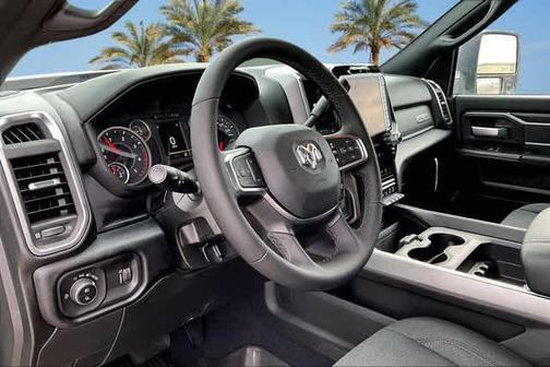 Bright White Clearcoat 2026 RAM 3500 Lone Star Crew Cab 4x4 8' Box