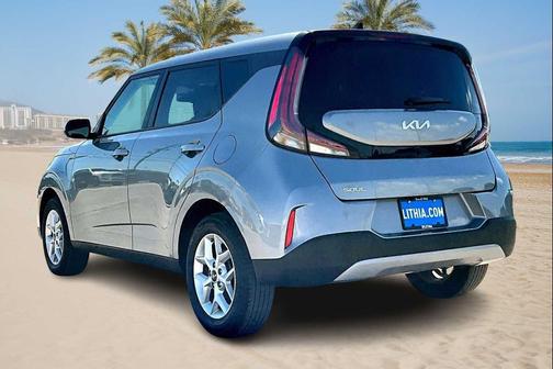 2024 Kia Soul LX