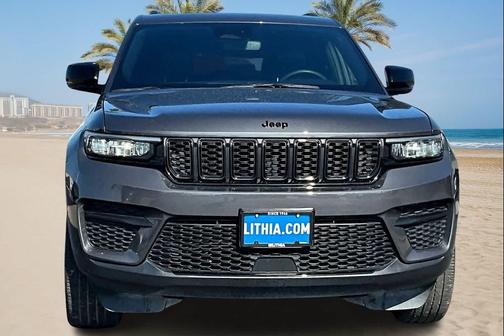 2024 Jeep Grand Cherokee Altitude