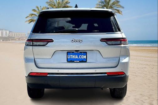 2025 Jeep Grand Cherokee L Laredo