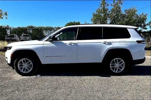 2023 Jeep Grand Cherokee L Laredo
