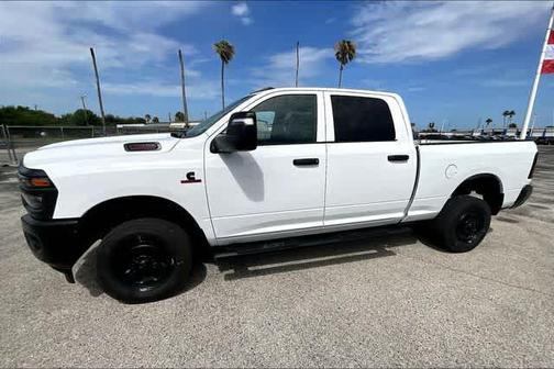 2025 RAM 2500 Tradesman Crew Cab 4x4 6'4' Box
