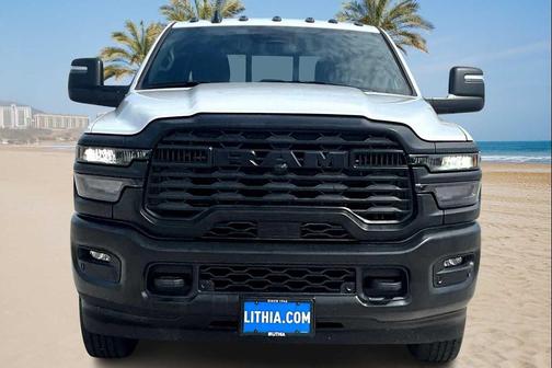 2025 RAM 2500 Tradesman Crew Cab 4x4 6'4' Box