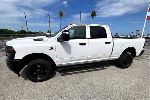 2025 RAM 2500 Tradesman Crew Cab 4x4 6'4' Box