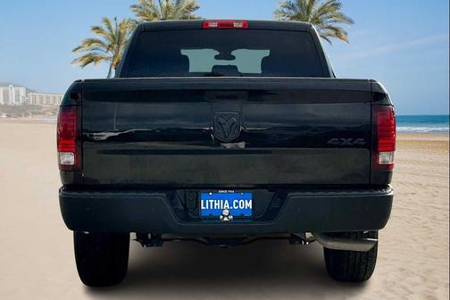 2024 RAM 1500 Classic Warlock Crew Cab 4x4 5'7' Box