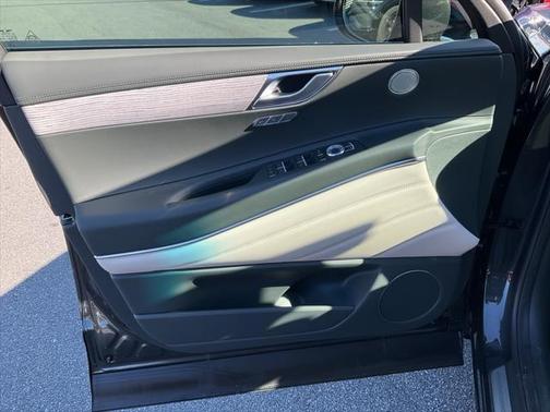 2025 Genesis GV80 2.5T