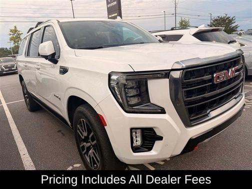White Frost Tricoat 2022 GMC Yukon XL 4WD AT4