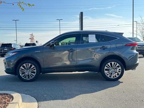 2021 Toyota Venza XLE