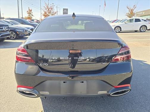 2023 Genesis G70 3.3T RWD