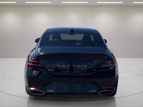2023 Genesis G70 3.3T RWD