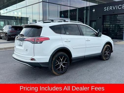 Super White 2016 Toyota RAV4 SE