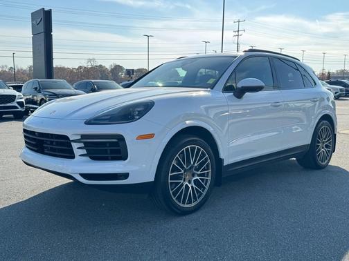 2023 Porsche Cayenne Platinum Edition