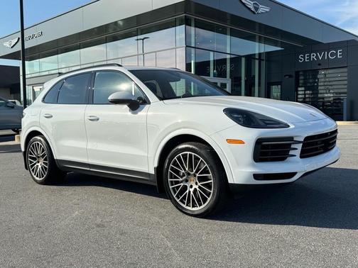 2023 Porsche Cayenne Platinum Edition