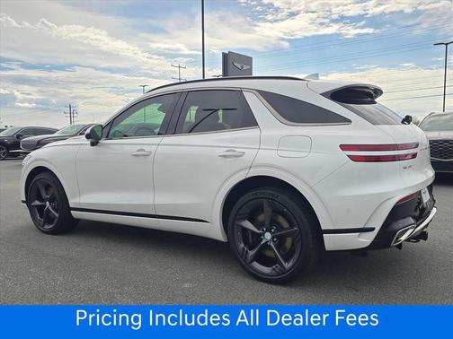 Uyuni White 2026 Genesis GV70 3.5T Sport Prestige