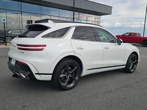 Uyuni White 2026 Genesis GV70 3.5T Sport Prestige