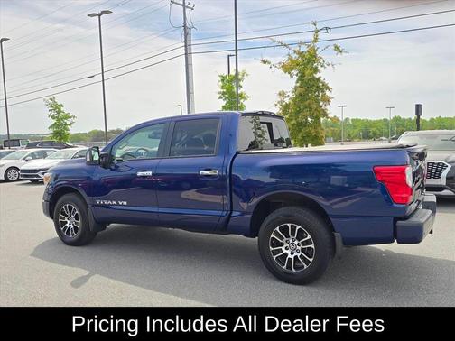 Deep Blue Pearl Metallic 2020 Nissan Titan SV