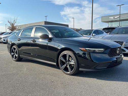 2025 Honda Accord Hybrid Base