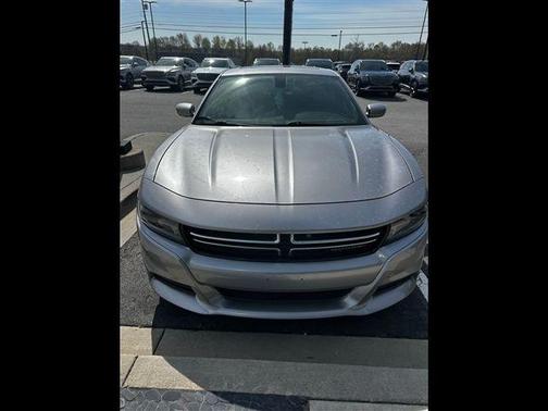 2016 Dodge Charger SE