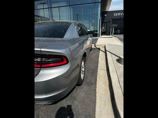 2016 Dodge Charger SE