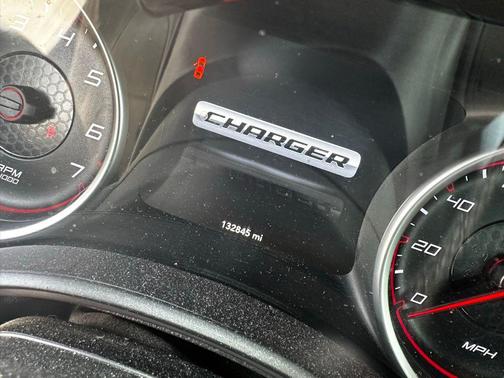 2016 Dodge Charger SE