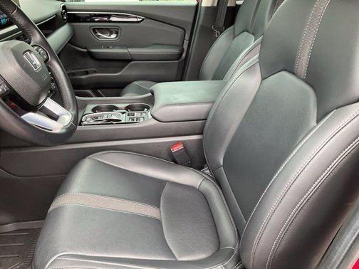 Radiant Red Metallic II 2025 Honda Pilot EX-L