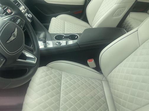 2025 Genesis G70 3.3T AWD Sport Advanced