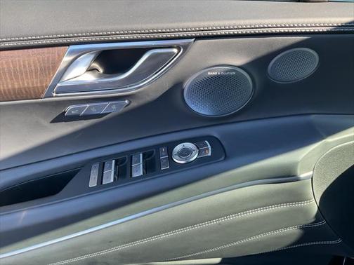 2025 Genesis GV80 2.5T Advanced