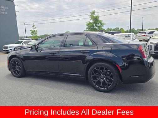 Gloss Black 2019 Chrysler 300 Touring