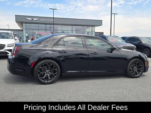Gloss Black 2019 Chrysler 300 Touring