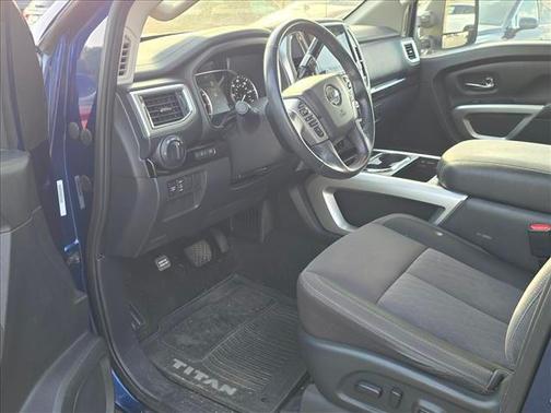 2020 Nissan Titan SV