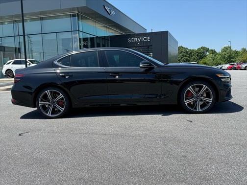 2025 Genesis G70 2.5T AWD