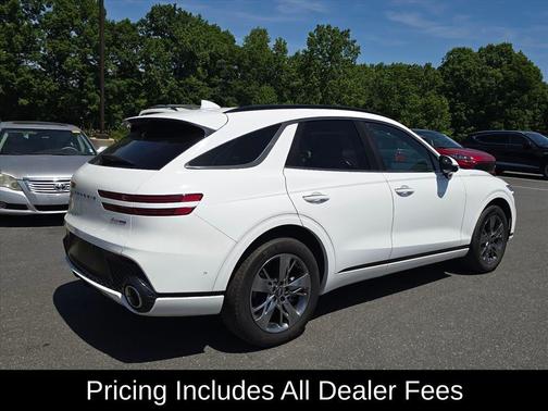 Alta White 2022 Genesis GV70 3.5T AWD Sport