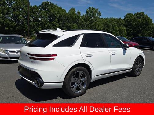 Alta White 2022 Genesis GV70 3.5T AWD Sport