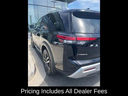 Super Black 2025 Nissan Pathfinder Platinum 4WD