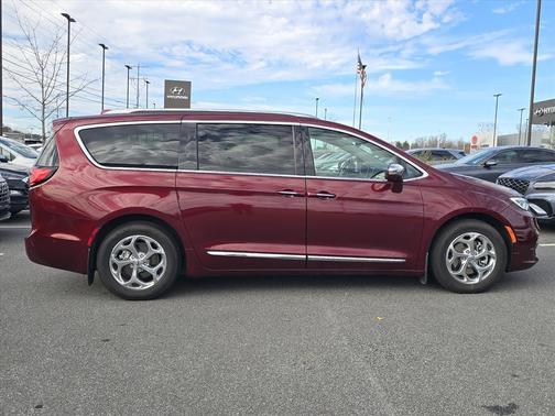 2021 Chrysler Pacifica Hybrid Limited
