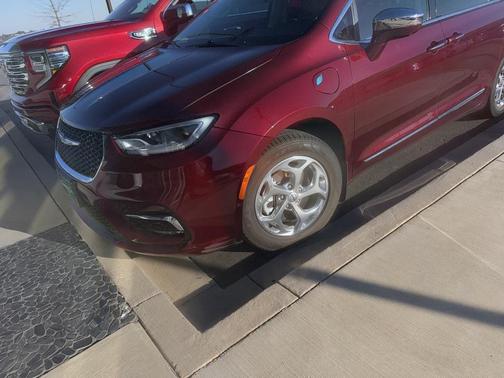 2021 Chrysler Pacifica Hybrid Limited