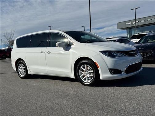 2020 Chrysler Pacifica Touring