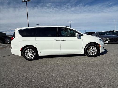 2020 Chrysler Pacifica Touring
